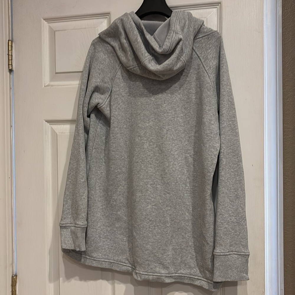 Women’s Athleta hooded sweatshirtt medium grey
Kangaroo pouch fleece lined - Picture 4 of 4